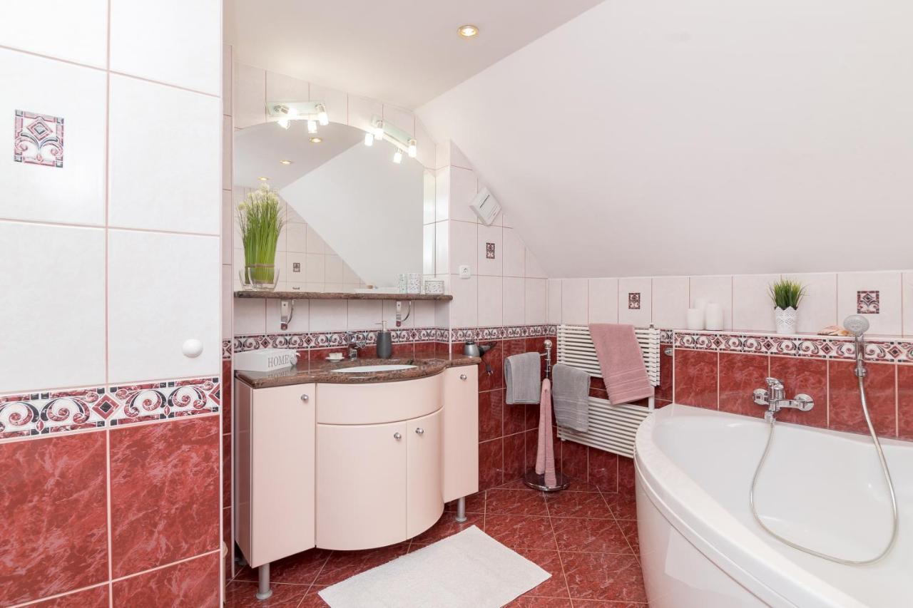 Apartments Sara بوينج المظهر الخارجي الصورة