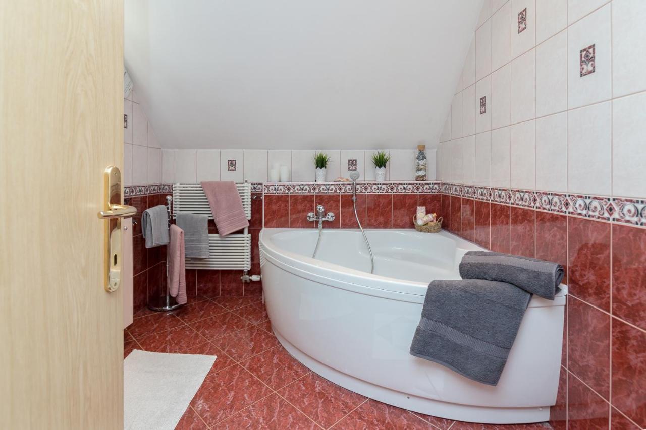 Apartments Sara بوينج المظهر الخارجي الصورة